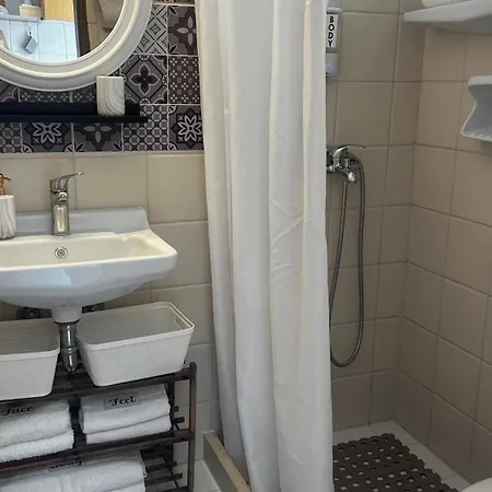 Angelos 3-4 In Rhodes-upper Floor * Faliraki